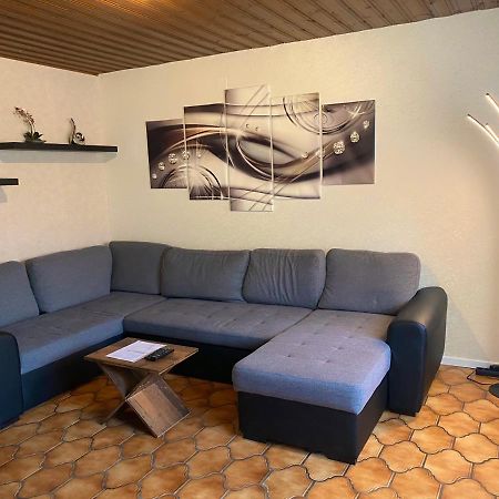 Apartments Rhona III Und IV Neunkirchen City Extérieur photo