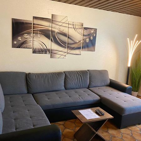 Apartments Rhona III Und IV Neunkirchen City Extérieur photo