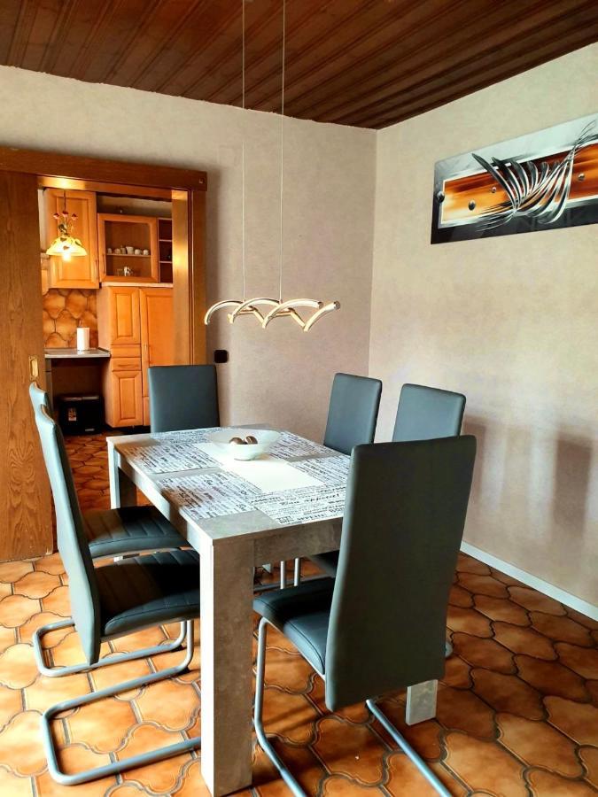 Apartments Rhona III Und IV Neunkirchen City Extérieur photo
