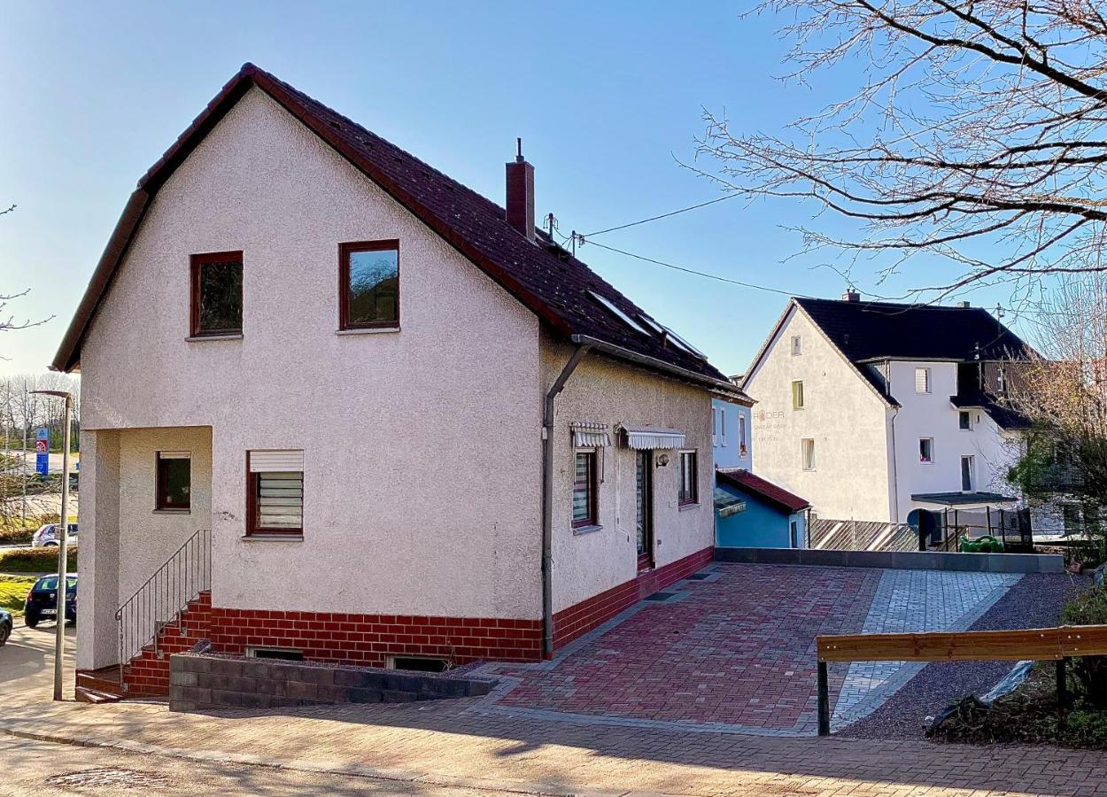 Apartments Rhona III Und IV Neunkirchen City Extérieur photo